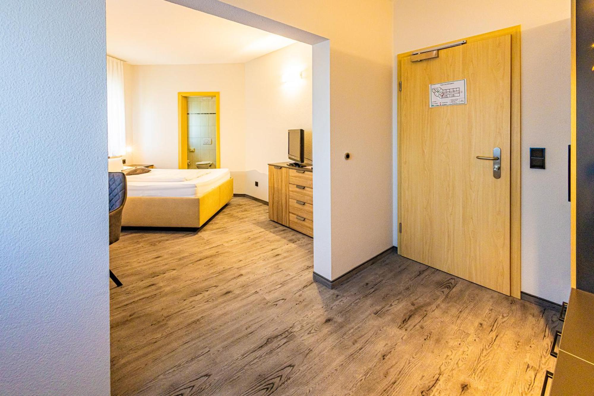 Business Vital Hotel Am Rennsteig Зуль Экстерьер фото