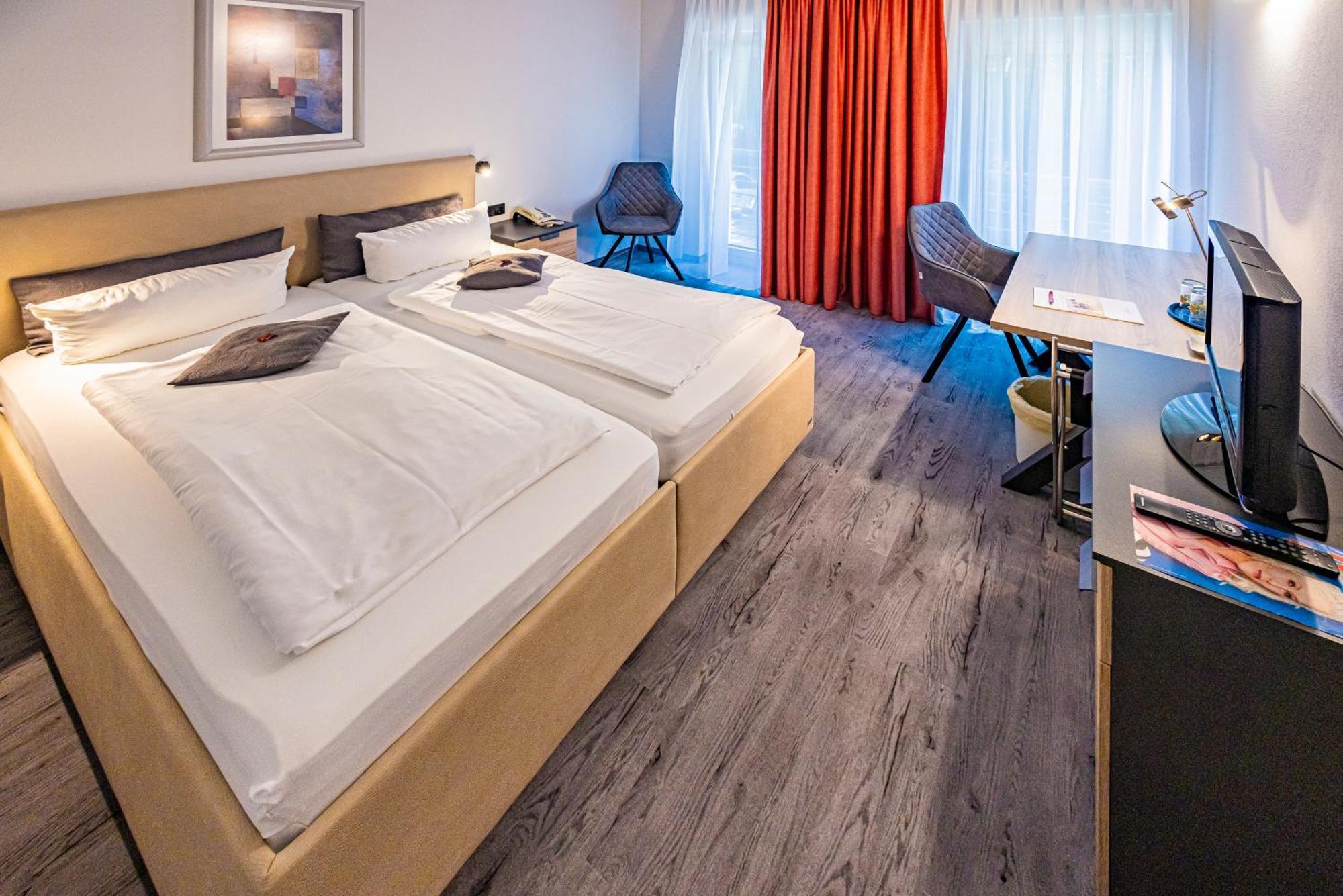 Business Vital Hotel Am Rennsteig Зуль Экстерьер фото