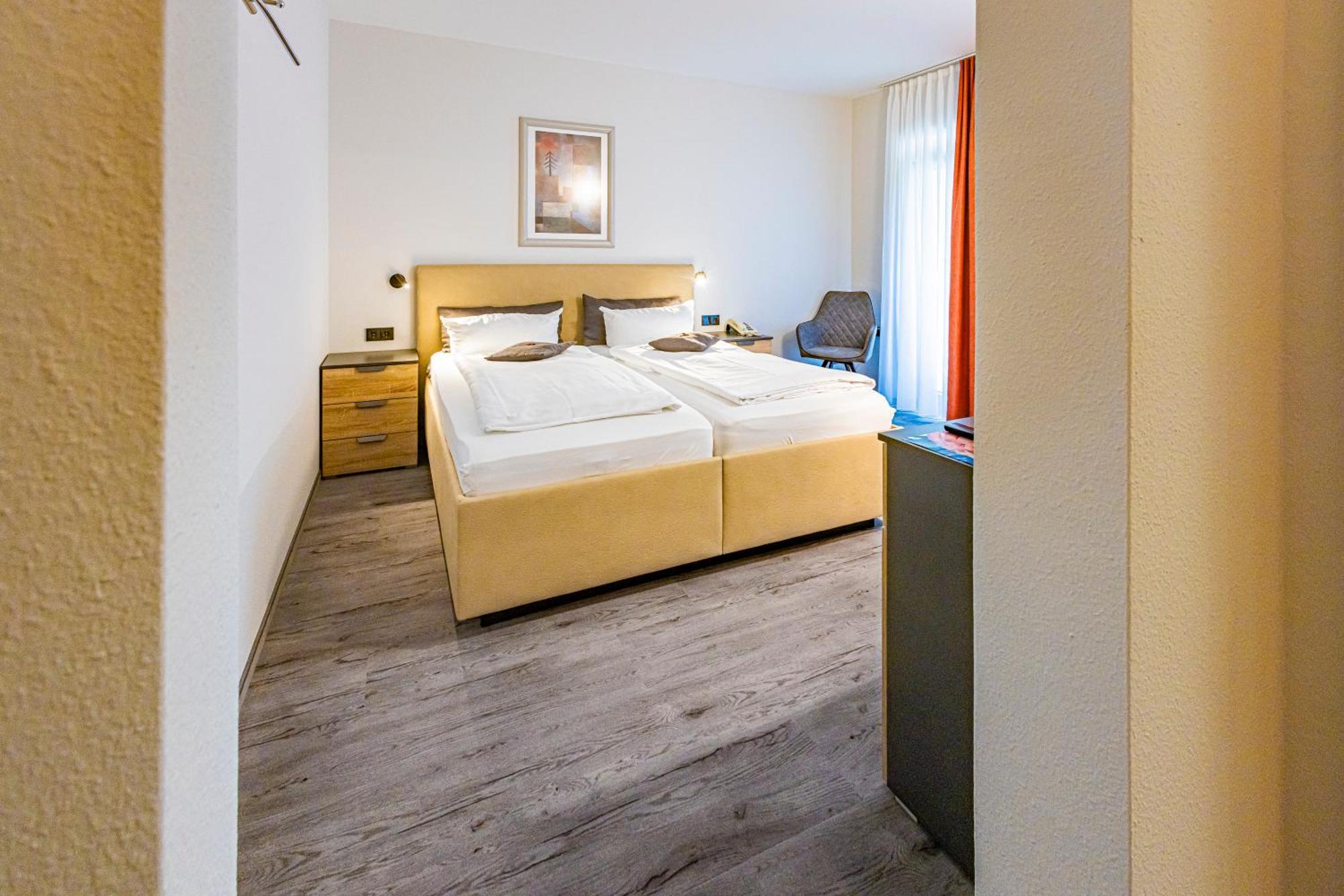 Business Vital Hotel Am Rennsteig Зуль Экстерьер фото
